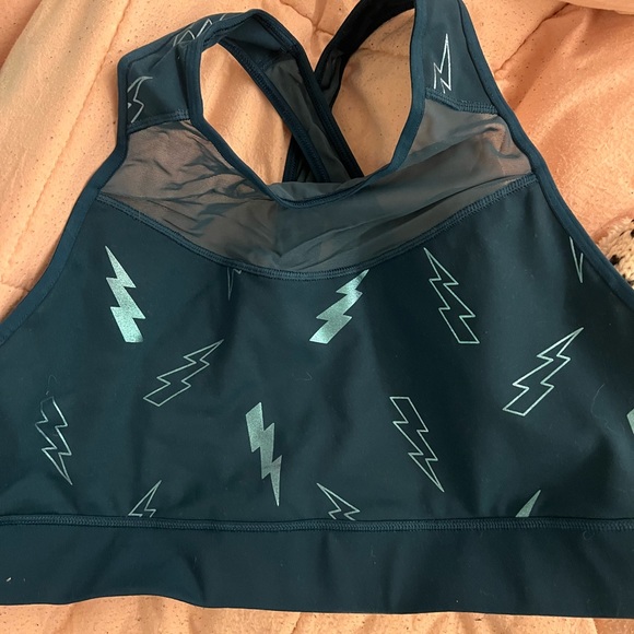 Matching Lightning sports top - Picture 1 of 4